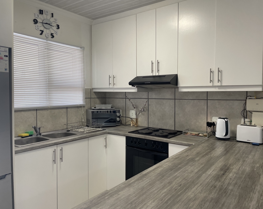 2 Bedroom Property for Sale in Mykonos Western Cape